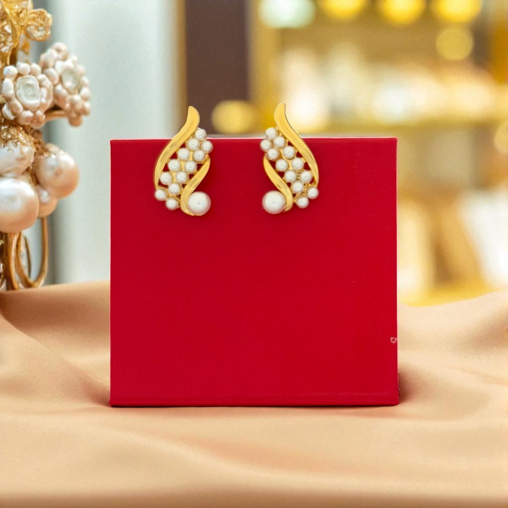Royal Pearl Studs